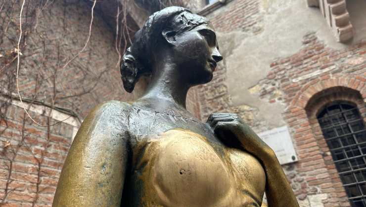 Verona, cosa è accaduto alla statua di Giulietta
